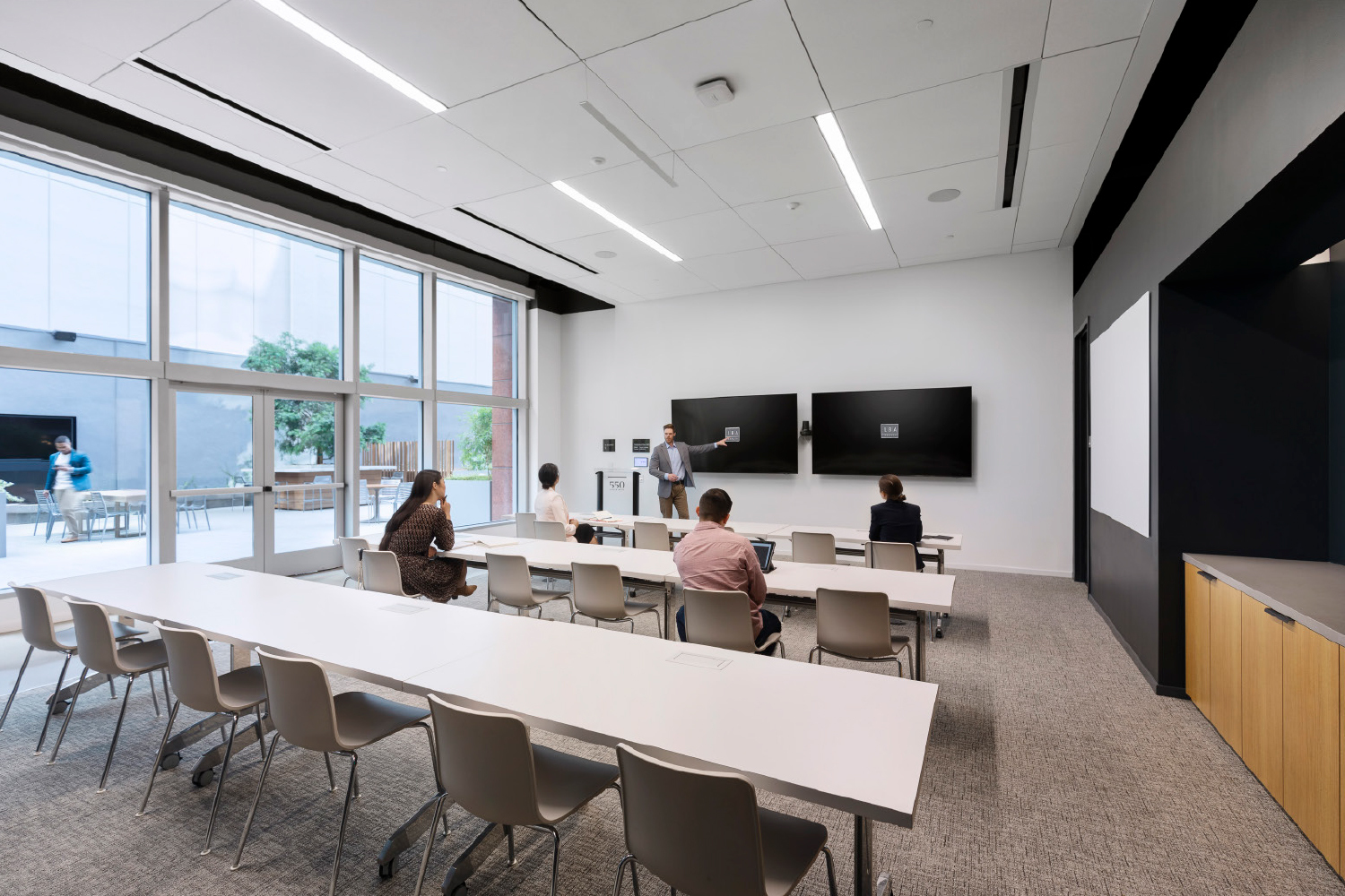 Reinvesting Future 4