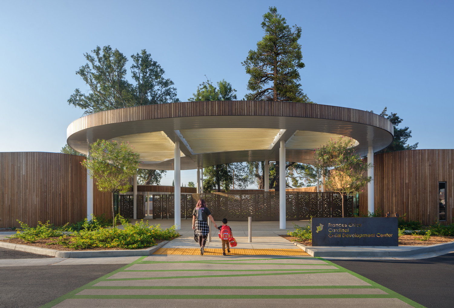 C30538 10 N77 medium