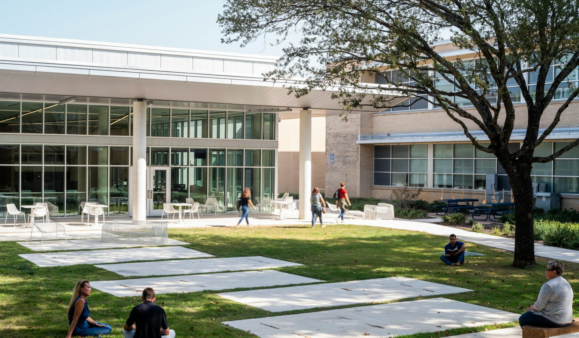 Making Outdoor Spaces Work 1
