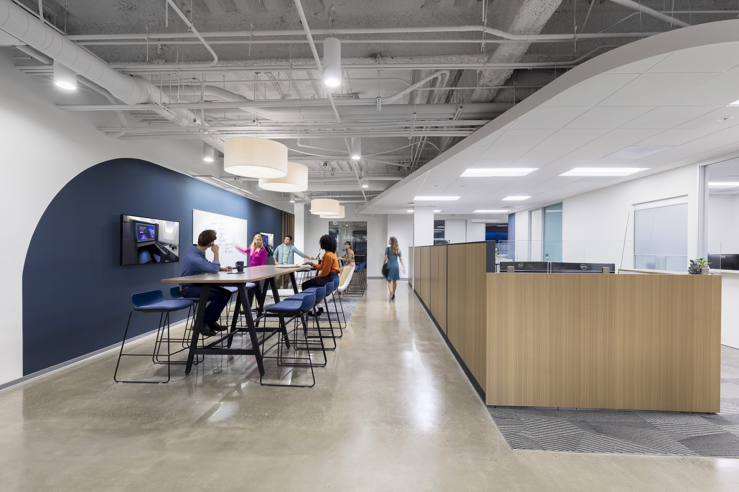 Panasonic Avionics 4