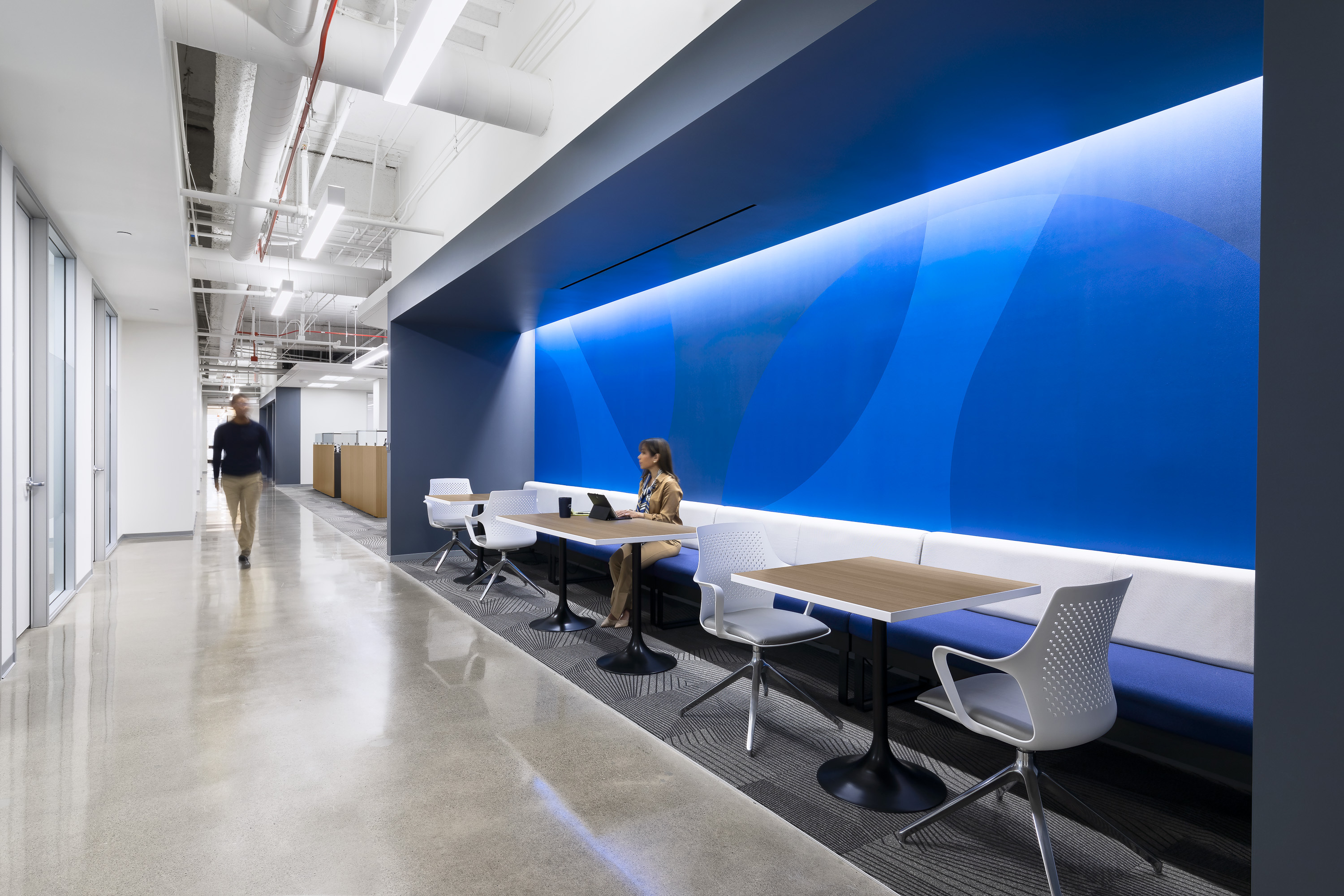 Panasonic Avionics 8